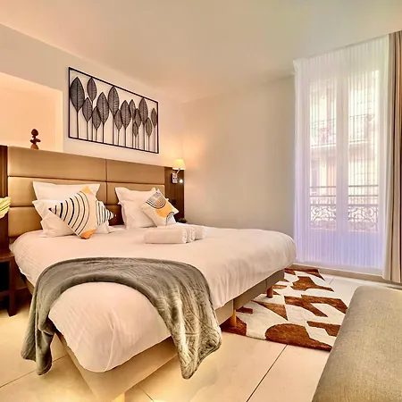 Liberation Center - Private Balcony - 24&7 Reception - Luggage Storage Aparthotel Nizza