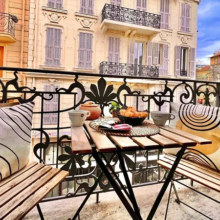 Liberation Center - Private Balcony - 24&7 Reception - Luggage Storage Lejlighedshotel Nice