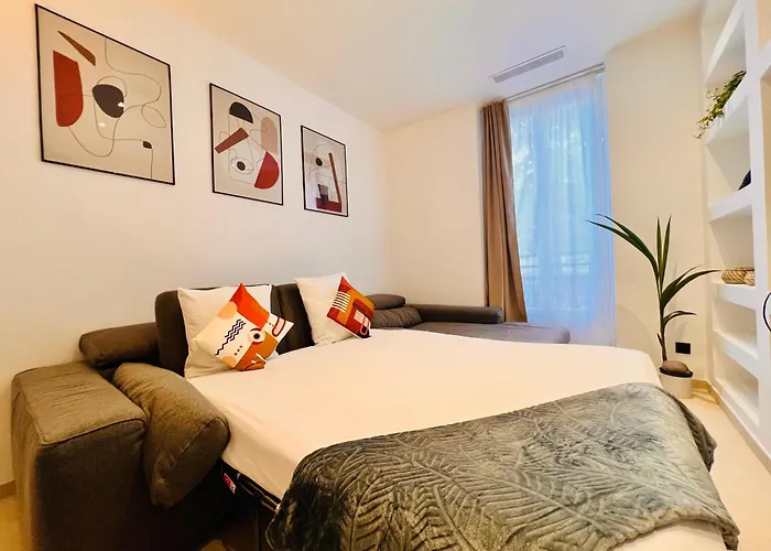 Liberation Center - Private Balcony - 24&7 Reception - Luggage Storage 4* Nizza