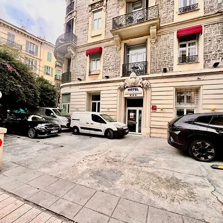 Liberation Center - Private Balcony - 24&7 Reception - Luggage Storage Apart-hotel