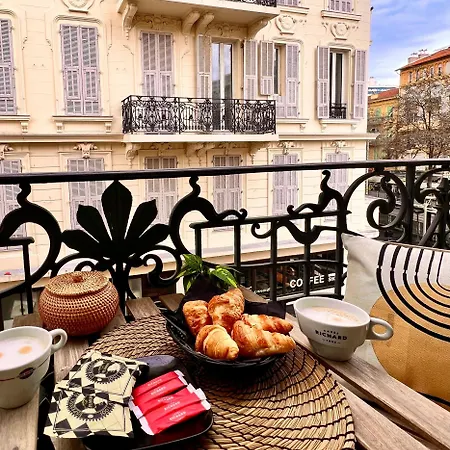 Apart-hotel Liberation Center - Private Balcony - 24&7 Reception - Luggage Storage Nice